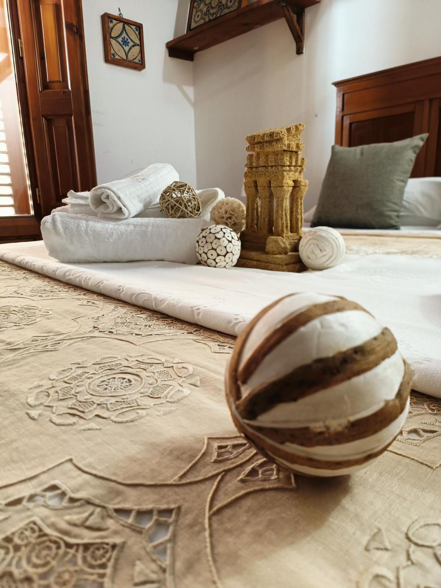 Afena Rent Bedrooms Agrigento Eksteriør bilde